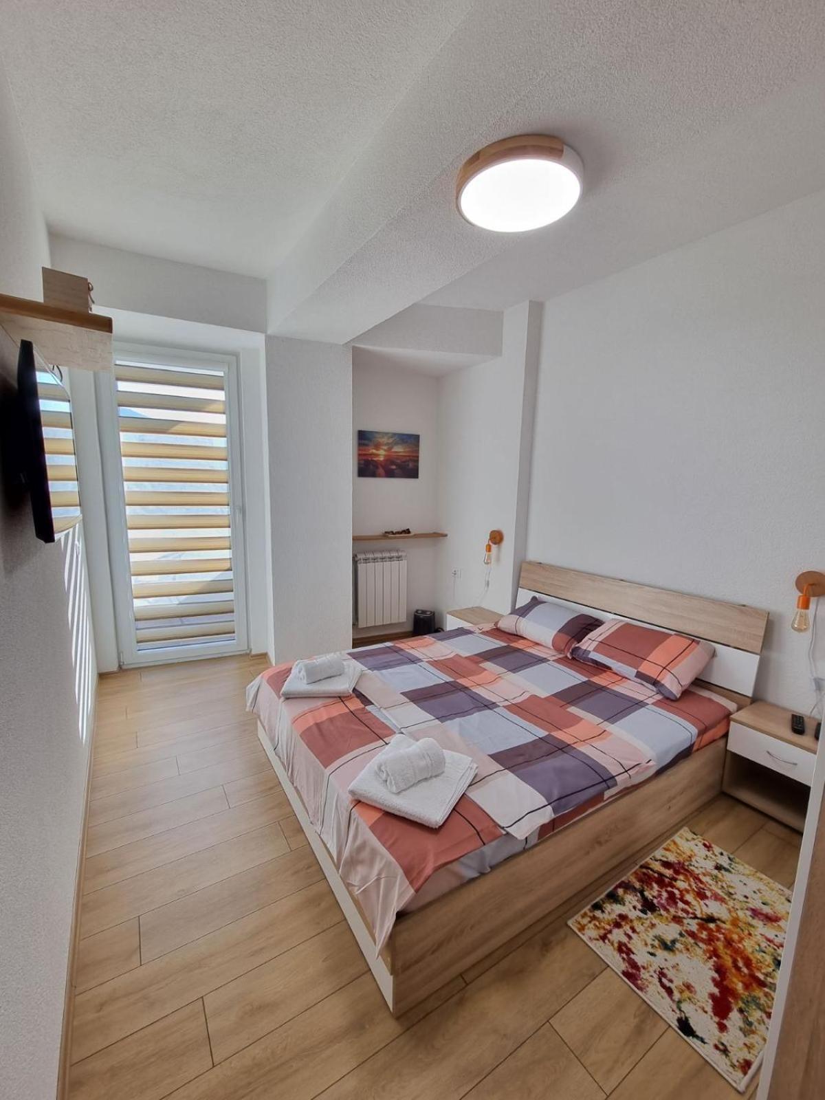 New Apartment In Skopje Center - Free Private Parking Exterior foto